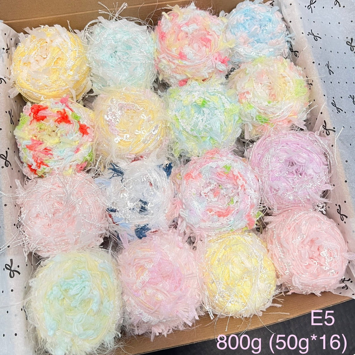 Textured yarn bundle E5, 800g gift set with 16 skeins of pastel mixed fiber yarn for crochet and DIY crafts.

